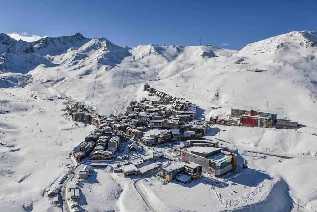 Estudio Pas De La Casa Pie De Pista-Vistas-Wiffi-Netfli Hut 7353 Buitenkant foto